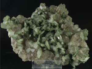 Adular, chloryt, Kwarc dymny (ang. Adular)