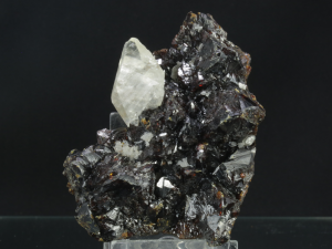 Kalcyt, sfaleryt (ang. Calcite)