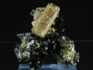 Goszenit-odm.berylu (ang. Goshenite)