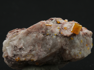 Wulfenit (ang. Wulfenite)