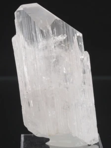 Danburyt (ang. Danburite)