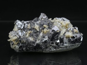 Galena, kwarc, dolomit (ang. Galena, quartz, dolomite)