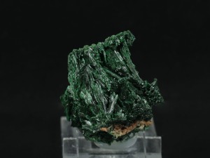 Malachit krytaliczny (ang. Malachite)