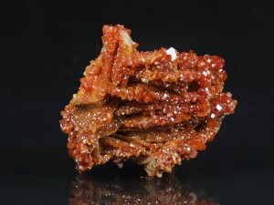 Wanadynit (ang. Vanadinite)