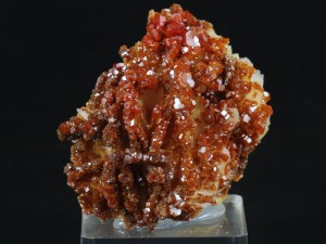 Wanadynit (ang. Vanadinite)