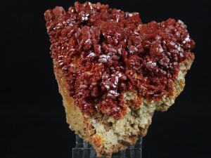 Wanadynit (ang. Vanadinite)