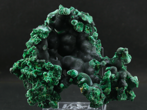 Malachit krystaliczny (ang. Malachite)