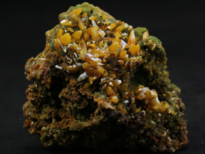 Wulfenit (ang. Wulfenite)
