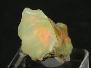 Opal (ang. Opal)