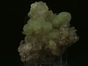 Prehnit, kwarc (ang. Prehnit, Quartz)