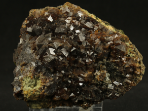 Granat Andradyt (ang. Andradite)