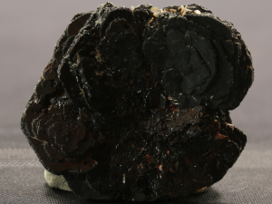 Hematyt -róża hematytowa( ang. Hematite)