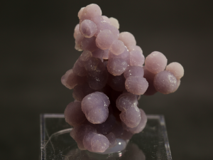 Ametyst gronowy ( ang. Grape Amethyst)