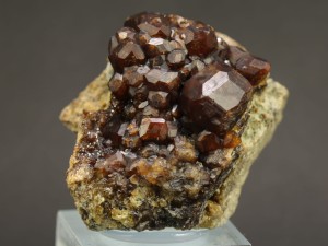 Granat Grossular (ang. Grossular)