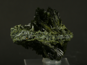 Epidot (ang. Epidote)