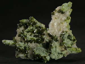 Epidot (ang. Epidote)