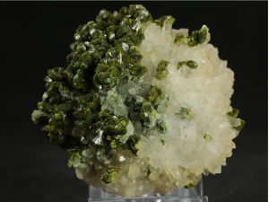Epidot (ang. Epidote)