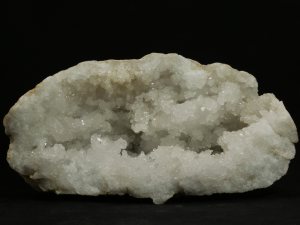 Kwarc - geoda kwarcowa ( ang. Quartz)