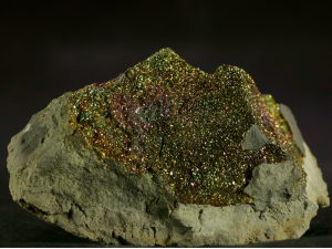 Piryt tęczowy (ang. Rainbow pyrite)