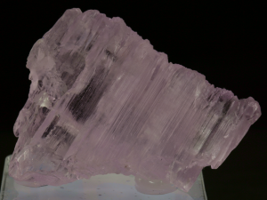 Kunzyt (ang. Kunzite)