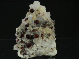 Granat spessartyn -(ang. Spessartine)
