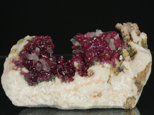 Roselit (ang. Roselite)