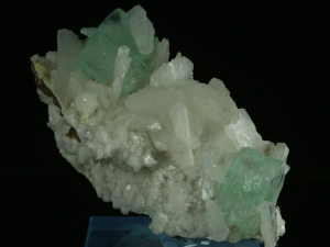 Fluoroapofyllit, stylbit, heulandyt (ang.