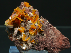 Wulfenit (ang. Wulfenite)