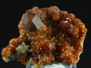 Spessartyn (granat) -(ang. Spessartine)