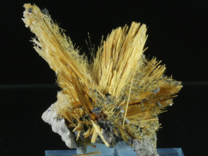Rutyl (ang. Rutile)